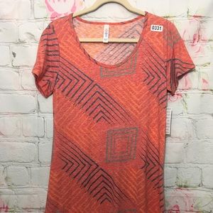 LuLaRoe NWT Classic Tee